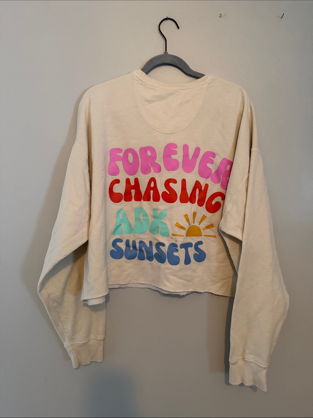 Forever Chasing ADK Sunsets Graphic Cropped Sweatshirt - Cream